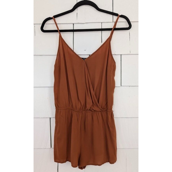 Forever 21 Women's Sz Small Spaghetti Strap V Neck Semi Sheer Romper Rust Orange - Picture 2 of 10